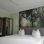 - Erfurt Hotel 3*